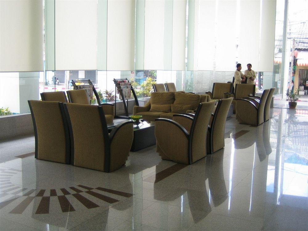 New Season Hotel Hatjaj Kültér fotó