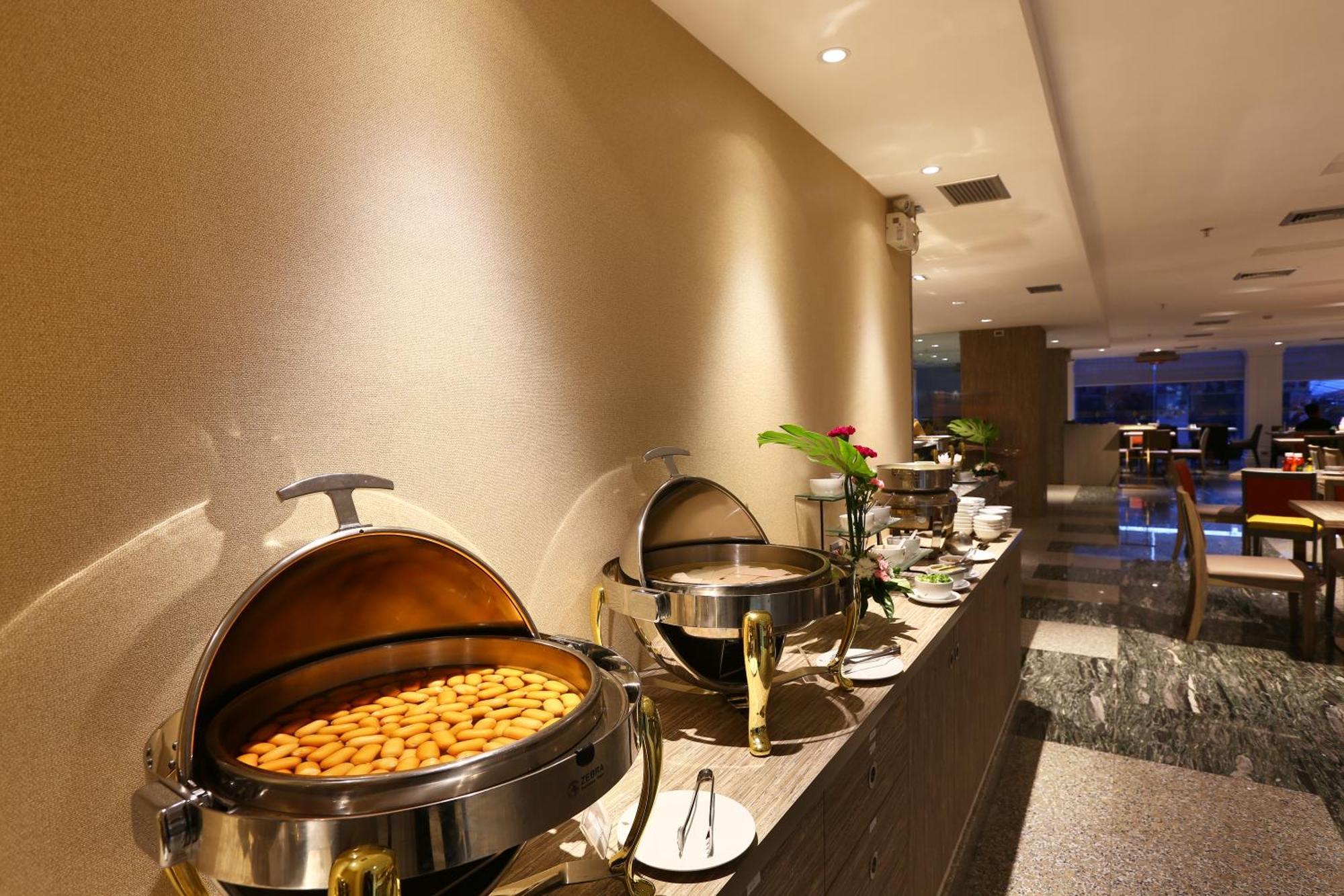 New Season Hotel Hatjaj Kültér fotó