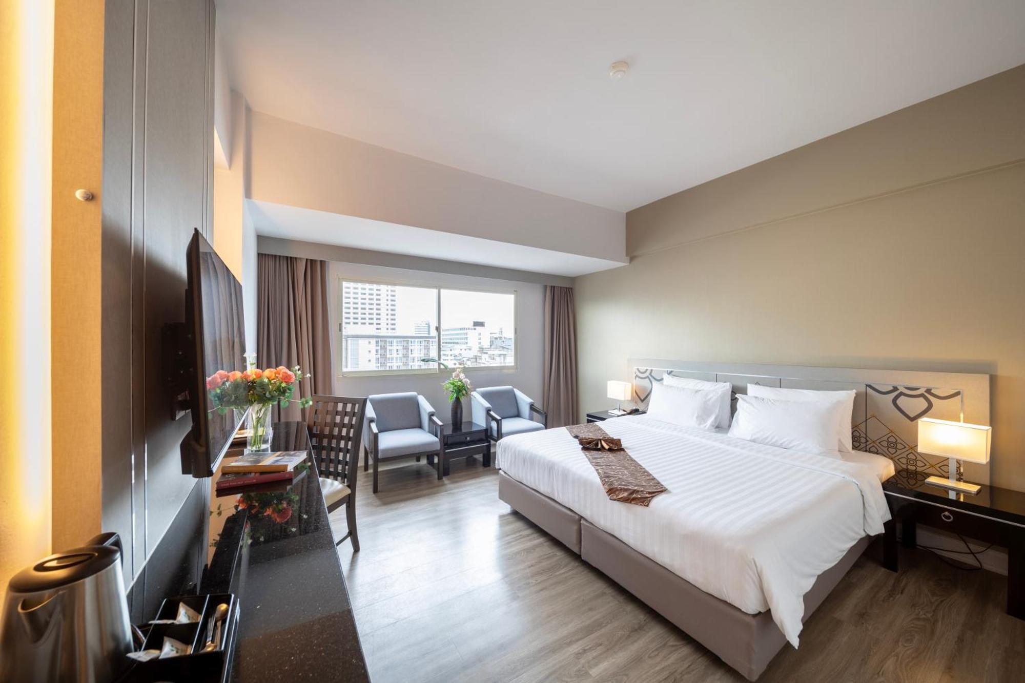 New Season Hotel Hatjaj Kültér fotó